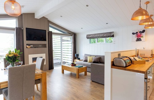 Cannington Ski Chalet | 2 bedroom accommodation in Cannington