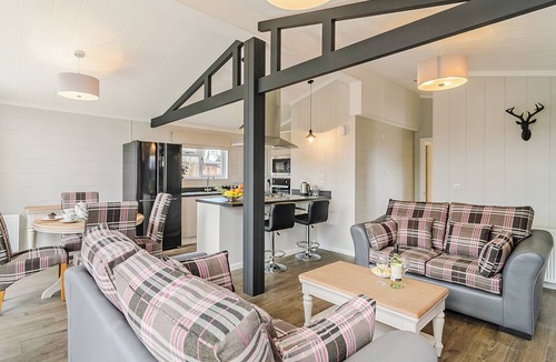 Stuppington Ski Chalet | 2 bedroom accommodation in Canterbury