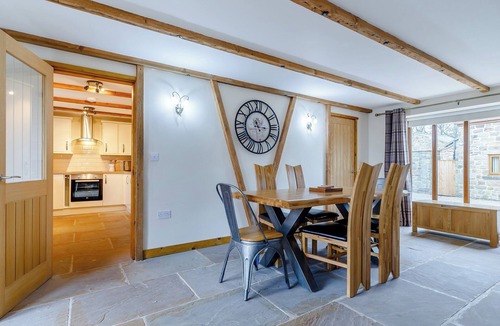 Ashover Cottage | 2 bedroom accommodation in Clay Cross