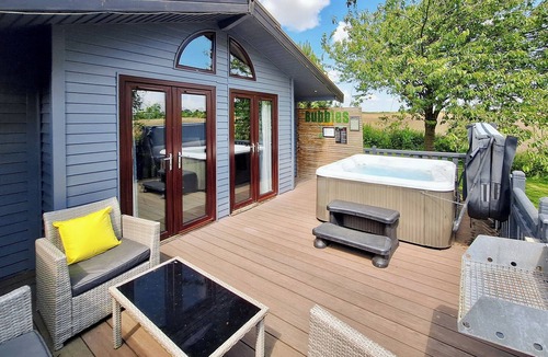 Raywell Ski Chalet | 2 bedroom accommodation in Raywell, Beverley