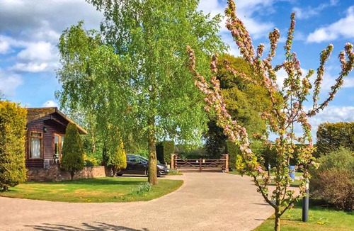 Scawton Ski Chalet | 2 bedroom accommodation in Easingwold