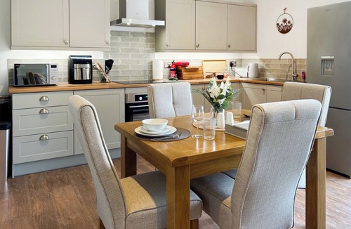 East Brent Cottage | 2 bedroom accommodation in East Brent