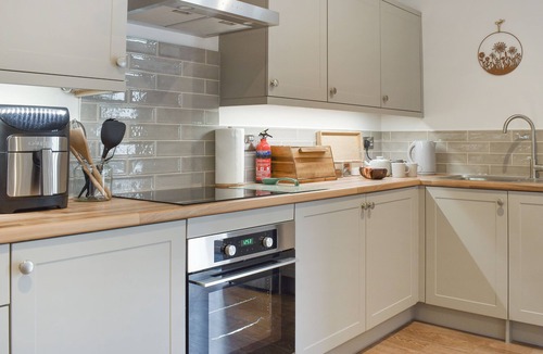 East Brent Cottage | 2 bedroom accommodation in East Brent