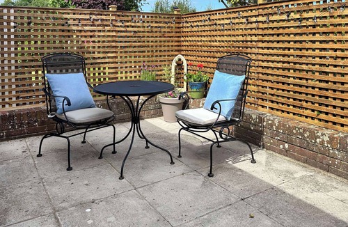 East Brent Cottage | 2 bedroom accommodation in East Brent