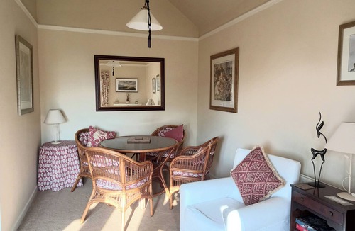 Helensburgh Cottage | 2 bedroom accommodation in Helensburgh