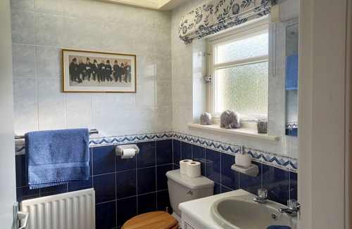 Helensburgh Cottage | 2 bedroom accommodation in Helensburgh