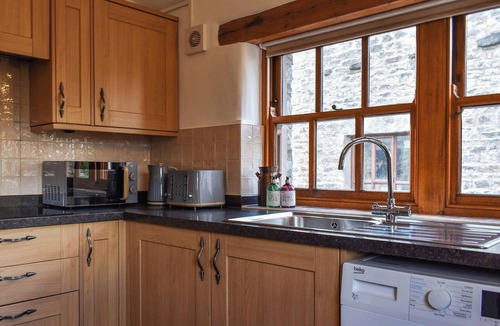 Kendal Cottage | 2 bedroom accommodation in Helsington