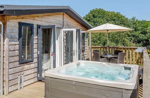 Widemouth Bay Cabin | 2 bedroom accommodation in Holsworthy