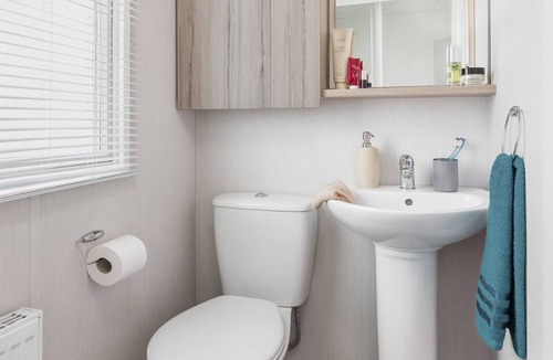 Kilwinning House | 2 bedroom accommodation in Kilwinning,