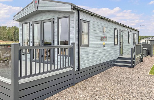 Laurencekirk Ski Chalet | 2 bedroom accommodation in Laurenkirk