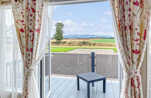 Laurencekirk Ski Chalet | 2 bedroom accommodation in Laurenkirk