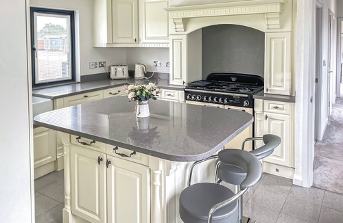 Laurencekirk Ski Chalet | 2 bedroom accommodation in Laurenkirk