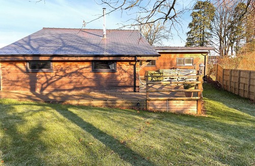 Cowbridge Cottage | 2 bedroom accommodation in Llwynhelig