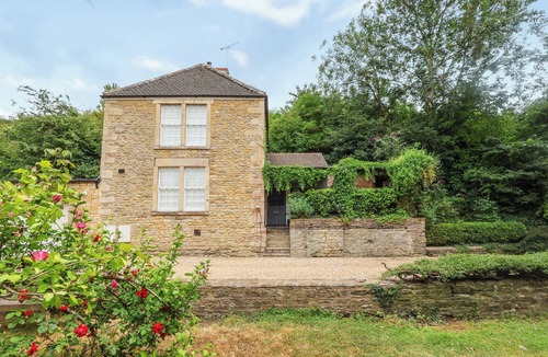 Malmesbury Cottage | 2 bedroom accommodation in Malmesbury