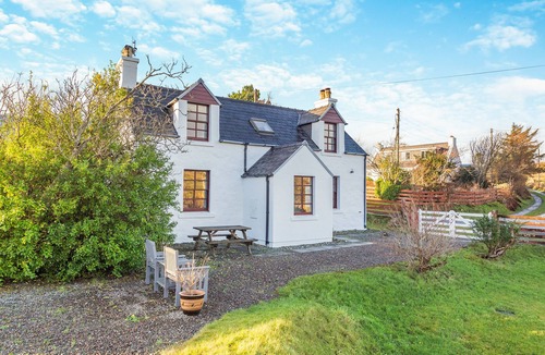 Tarskavaig Cottage | 2 bedroom accommodation in Tarskavaig