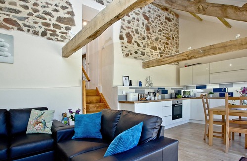 Umberleigh Cabin | 2 bedroom accommodation in Umberleigh