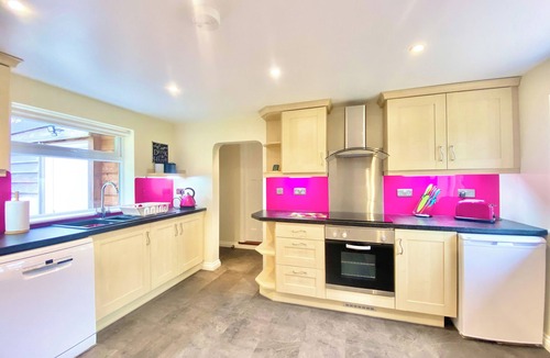 Winchester Cottage | 2 bedroom accommodation in Winchester