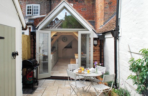 Winchester Cottage | 2 bedroom accommodation in Winchester