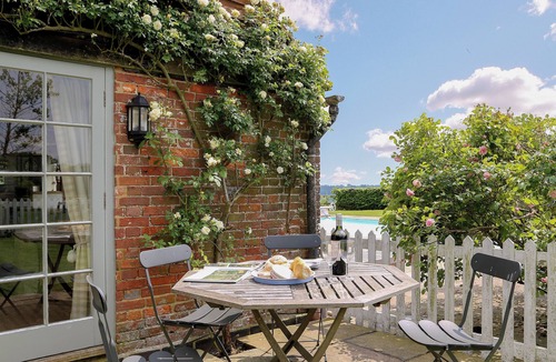 Tenterden Cottage | 2 bedroom accommodation in Wittersham