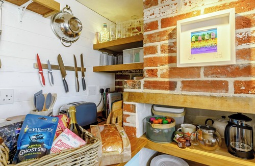 Martlesham Heath Cottage | 2 bedroom accommodation in Woodbridge