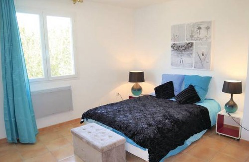 Sablet House | 2 bedroom accommodation in Sablet