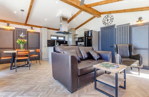 Newton Grange Ski Chalet | 2 bedroom accommodation in Ashbourne