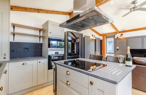 Newton Grange Ski Chalet | 2 bedroom accommodation in Ashbourne