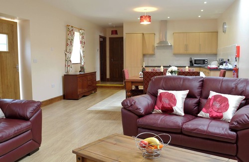 Carmarthen Cottage | 2 bedroom accommodation in Carmarthen