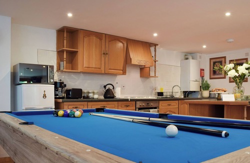 Carterton Cottage | 2 bedroom accommodation in Carterton