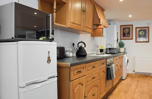 Carterton Cottage | 2 bedroom accommodation in Carterton