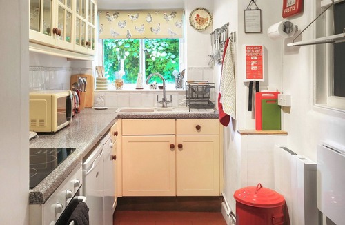 North Perrott Cottage | 2 bedroom accommodation in Crewkerne