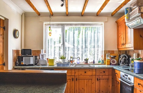 Pont Yates Cottage | 2 bedroom accommodation in Cynheidre