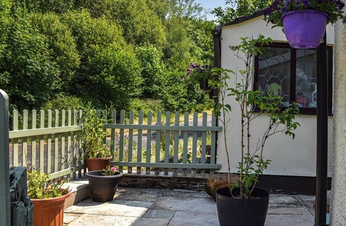 Pont Yates Cottage | 2 bedroom accommodation in Cynheidre