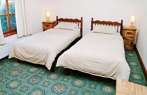 Evershot Cottage | 2 bedroom accommodation in Evershot, Dorchester