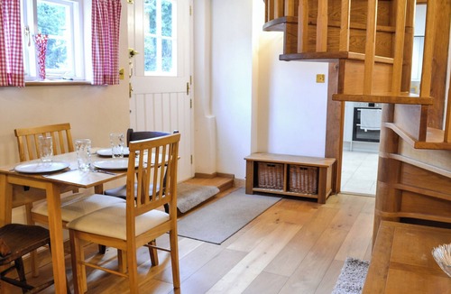 Ashford Cottage | 2 bedroom accommodation in Hothfield