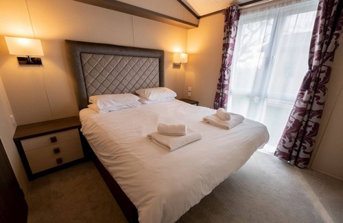 Gisleham Cabin | 2 bedroom accommodation in Lowestoft