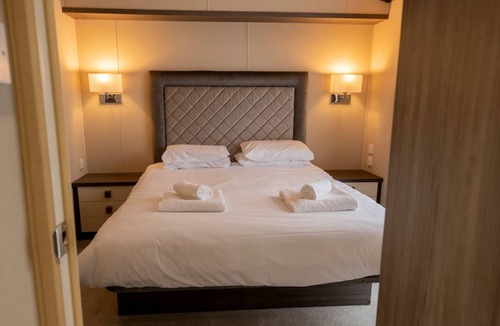 Gisleham Cabin | 2 bedroom accommodation in Lowestoft