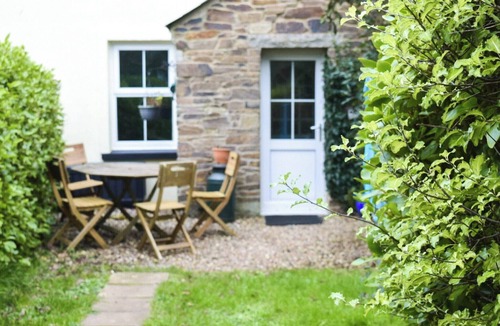 Lochmaben Cottage | 2 bedroom accommodation in St Austell