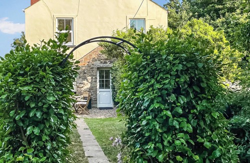 Lochmaben Cottage | 2 bedroom accommodation in St Austell