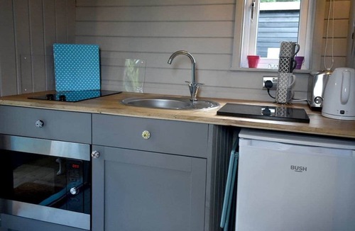 Llanfair Caereinion Cabin | 2 bedroom accommodation in Welshpool