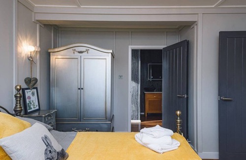 Llanfair Caereinion Cabin | 2 bedroom accommodation in Welshpool