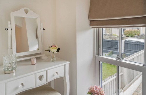 Trecynon Cottage | 2 bedroom accommodation in Aberdare