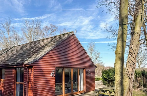 Ancaster Ski Chalet | 2 bedroom accommodation in Ancaster