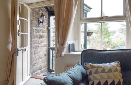 Baslow Cottage | 2 bedroom accommodation in Baslow, near Bakewell