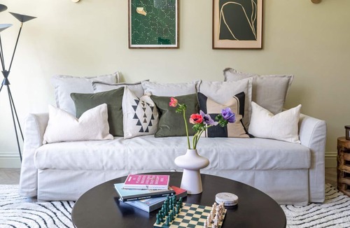 Montpelier Cottage | 2 bedroom accommodation in Brighton