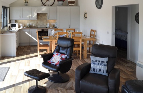 Brundall Cottage | 2 bedroom accommodation in Brundall