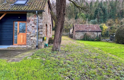 Tickenham Cottage | 2 bedroom accommodation in Clevedon