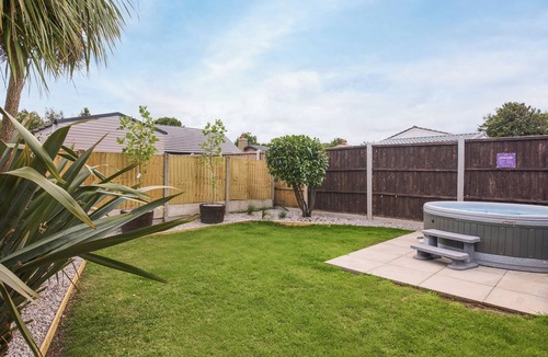 Llanasa Ski Chalet | 2 bedroom accommodation in Talacre, Holywell