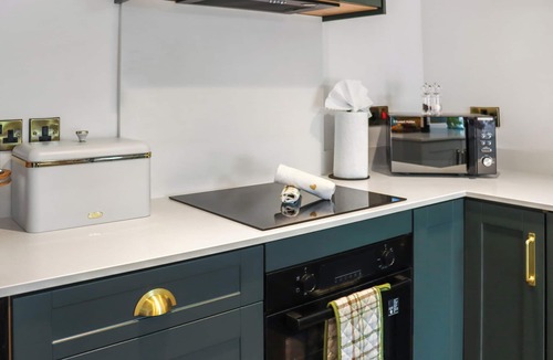 Loughor Cottage | 2 bedroom accommodation in Llanelli