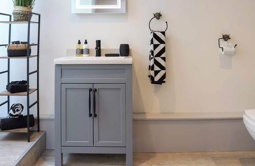 Loughor Cottage | 2 bedroom accommodation in Llanelli